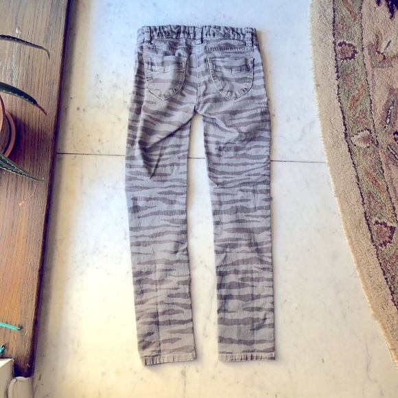 Mini Boden Skinny Jeans Gray Zebra 10 yrs - Picture 2 of 5